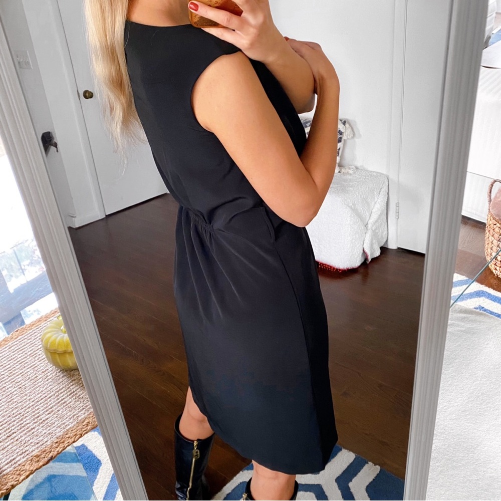 🖤 CLASSY BLACK RUFFLE DETAIL SLEEVELESS COCKTAIL DRESS! - Picture 4 of 16